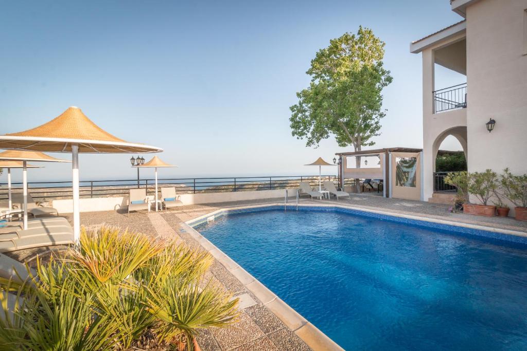 Manogroulli Hills Gallery 5